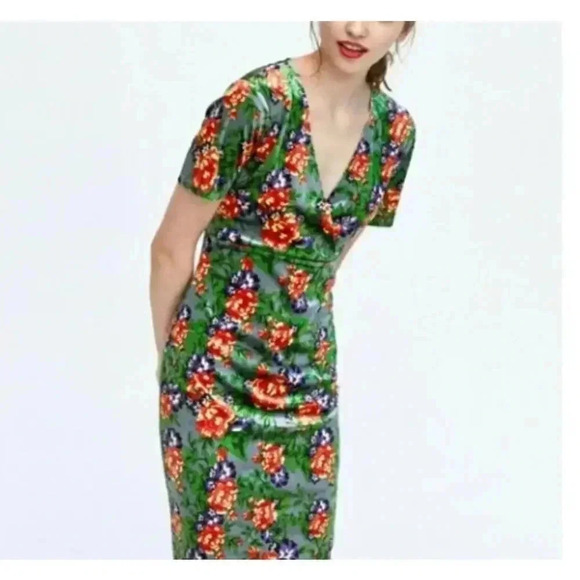 Zara Trafaluc Floral Velvet V Neck Midi Dress M - Picture 2 of 10